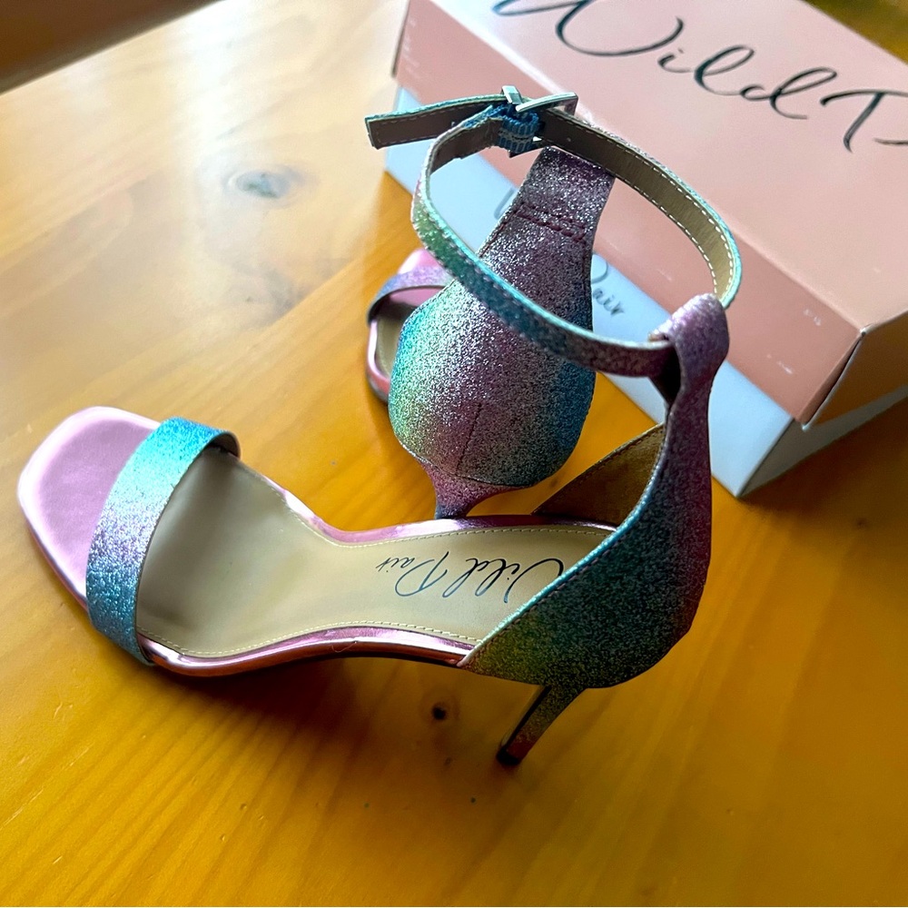 Wild Pair womens size 7.5 multicolored glitter open toe high heeled sandals NEW